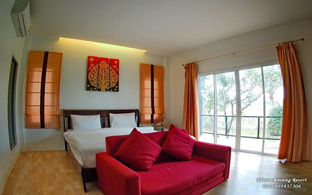 Phetnamneung Resort