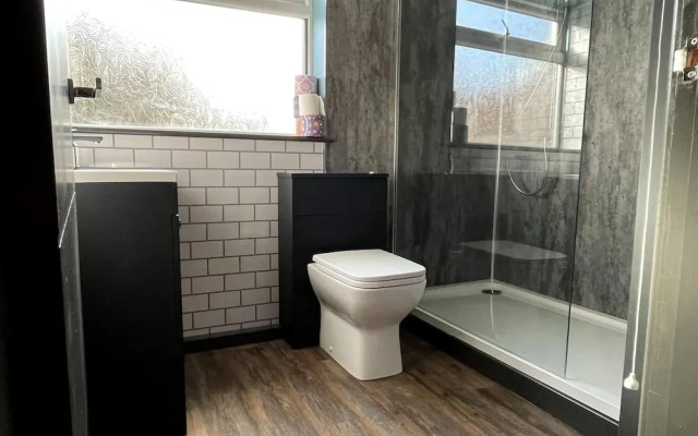 Freshwater - Hot Tub - Pet Friendly - Garden