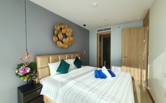 The Riviera Jomtien by Pattaya Holiday