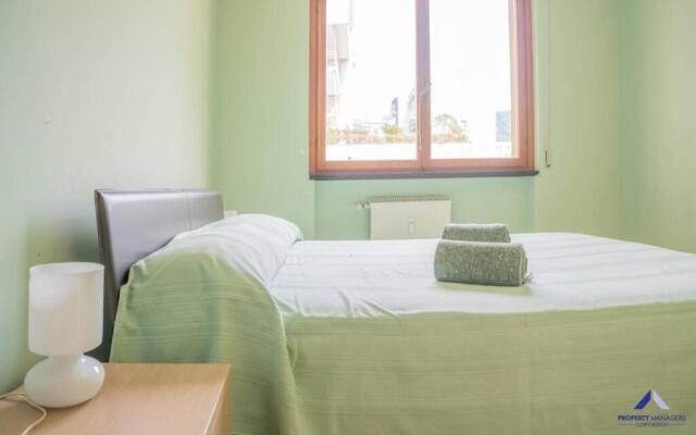 005 - Casa Spaziosa CENTRO Città Carruggio Mare a 150m