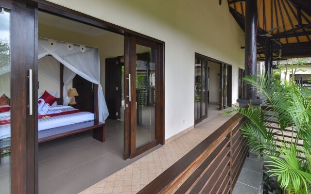 Villa Cahaya
