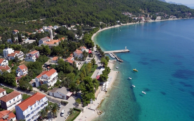 Room Dalsi - 10 m from beach: RA2 Zaostrog, Riviera Makarska