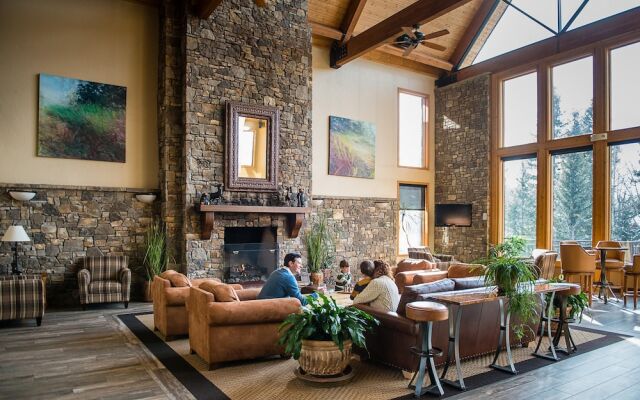 Bear Creek Lodge