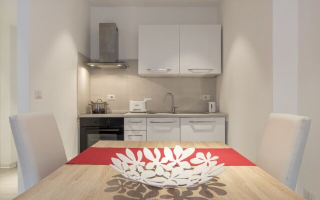 Modern 2 Beds Flat 5 Mins From Trastevere St