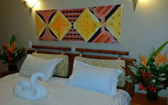 The Tropical Villa