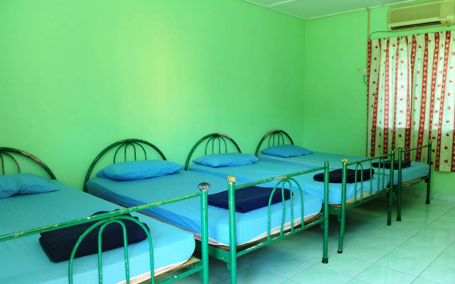 Capital O 90665 Countryview Recreation Park & Resort - Hostel