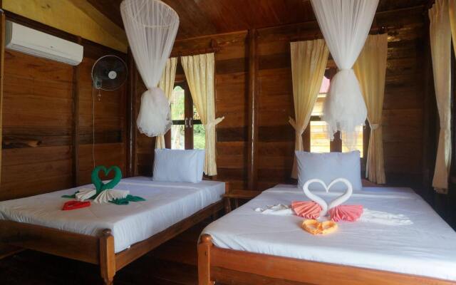 Romdoul Koh Rong Island Resort