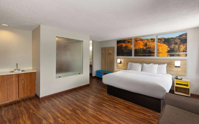 Days Inn by Wyndham Glasgow