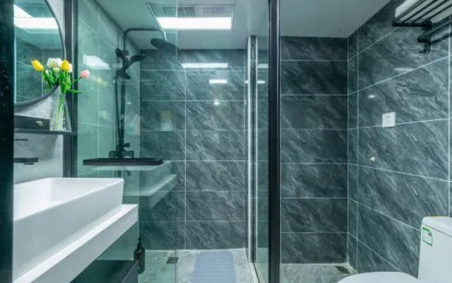 Zizaiju Serviced Apartment (Greenland Peak Shanghui Branch)