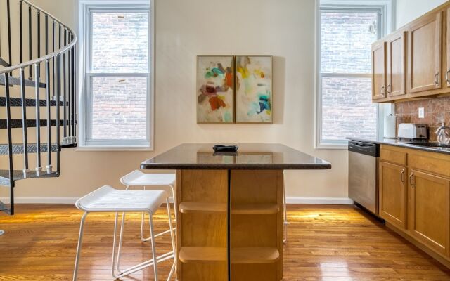 Mint House Philadelphia - Rittenhouse Square