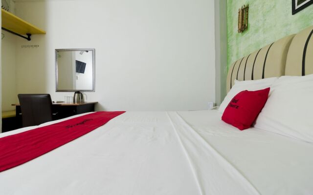 RedDoorz @ Megamendung