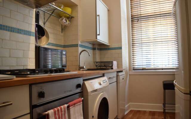 1 Bedroom River Side Flat