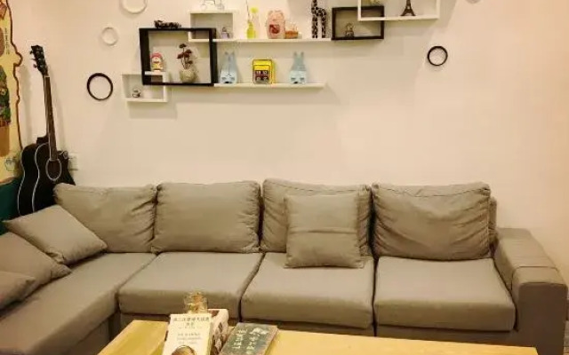 Neighbor 6 Youth Hostel