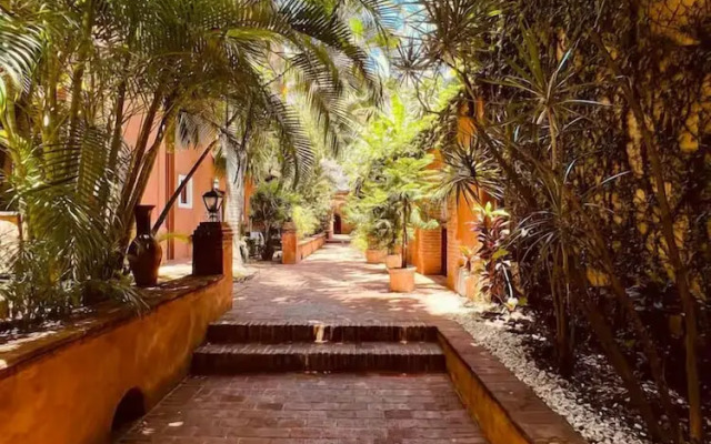 Paseo Colonial - El Monasterio 4