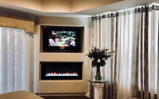 Perfectly Romantic Branson Condo