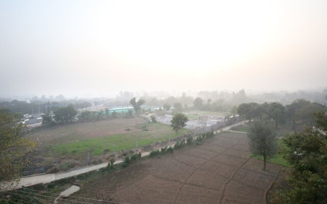 OYO 3712 Chandigarh Grand