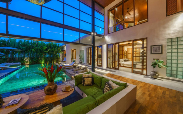 Villa Mango 3 - Amazing 4-bdr Villa in Berawa ! PERFECT LOCATION !