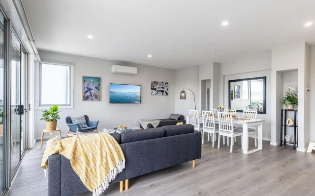 Fingal Bay View Unit 1 16 Tuna Crescent