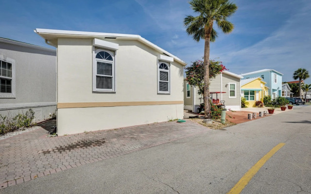 Nettles Island, Jensen Beach Home w/ Patio & Grill