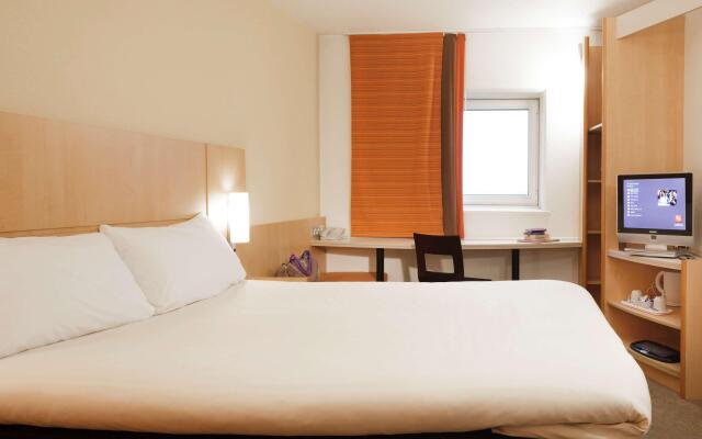 Ibis Cardiff Centre Hotel