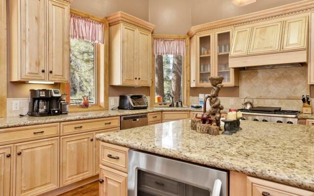 Wolf Creek Castle #2202