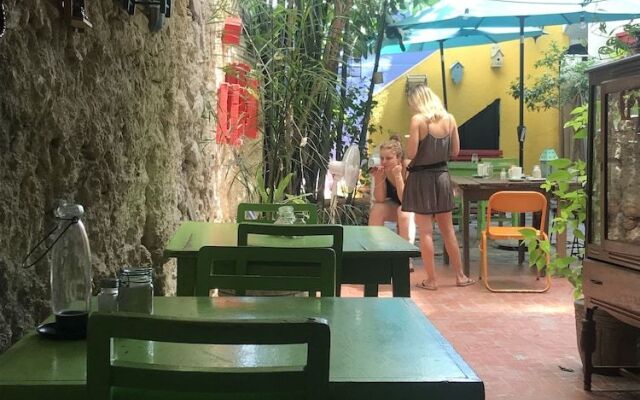 La Casa del Barrio - Hostel