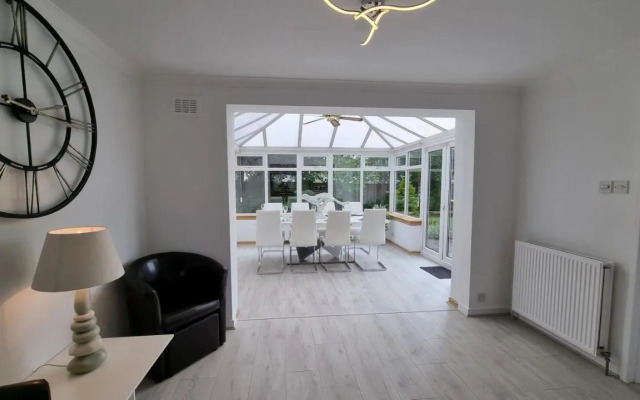 Rozelle Villa