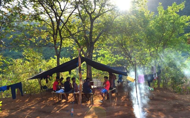 Meemure isabulana resort - Hostel