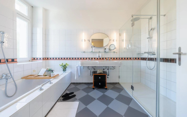 Adina Apartment Hotel Frankfurt Neue Oper
