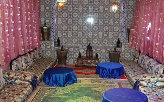 Well Center Riad Auberge Assounfou