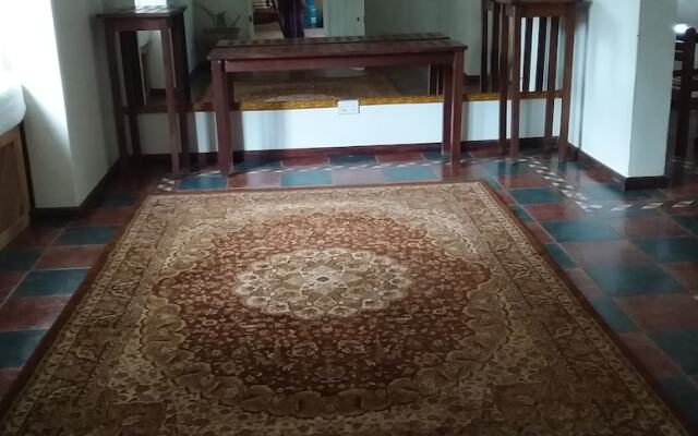 The Estate Ebwerenga