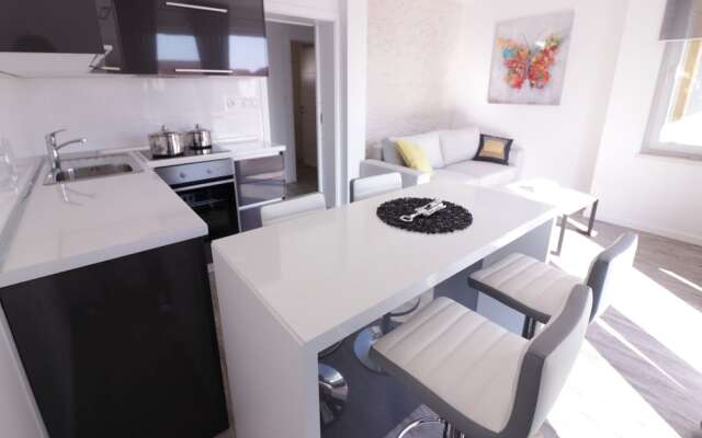 Apartments & Rooms Danivan Pool Villas