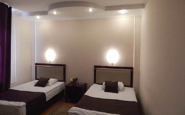 Bayan Sulu Hotel