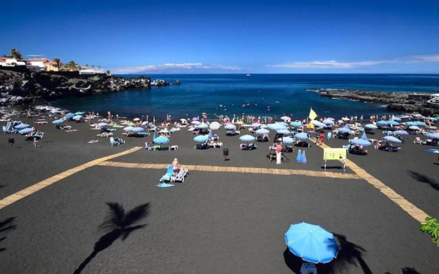 Lovely 1-bedroom apartment whit pool