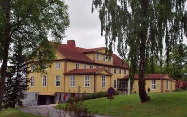 STF Ljungskile Folkhögskola Hostel and Hotel