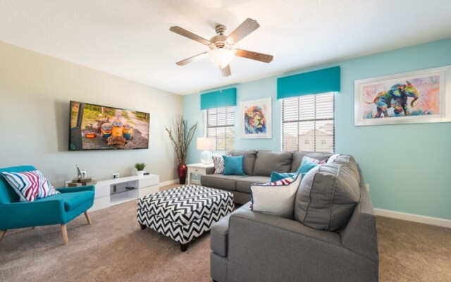 1401 Moonvalley Drive