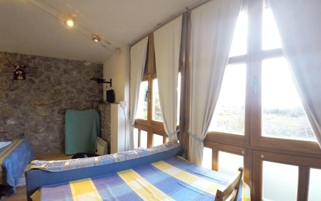 Apartment With one Bedroom in Llanes, With Wonderful Mountain View, Fu