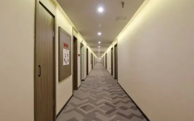 HanTing Hotel (Xi'an Bianjiacun Subway Station)