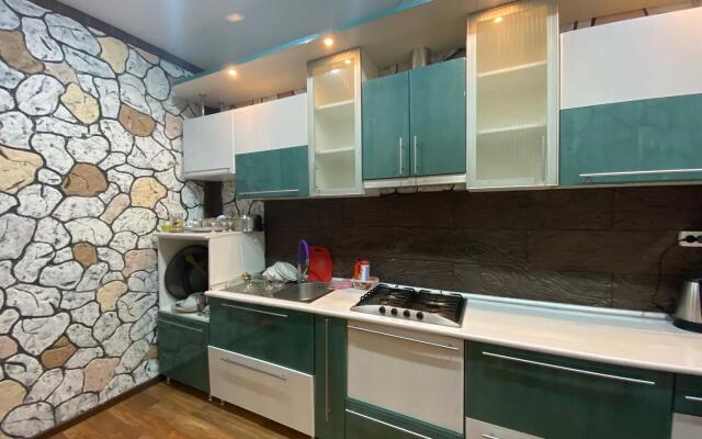 Big house (Биг Хаус)