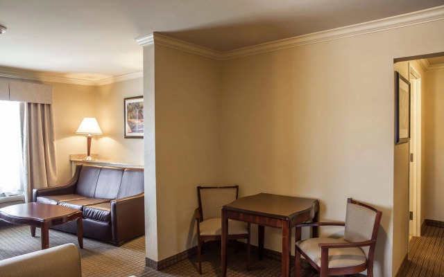 Comfort Suites Cincinnati