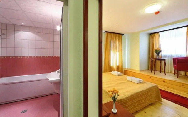 Rachev Hotel Residence