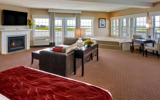 Comfort Suites Chincoteague Island Bayfront Resort