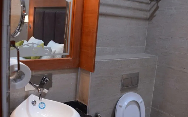 Hotel Platinum Palace