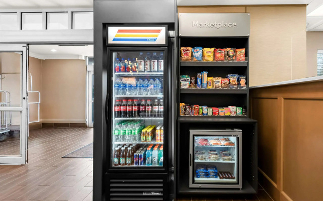 Comfort Suites New Orleans East