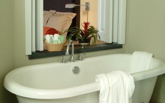 Spa at Cannery Pier Hotel