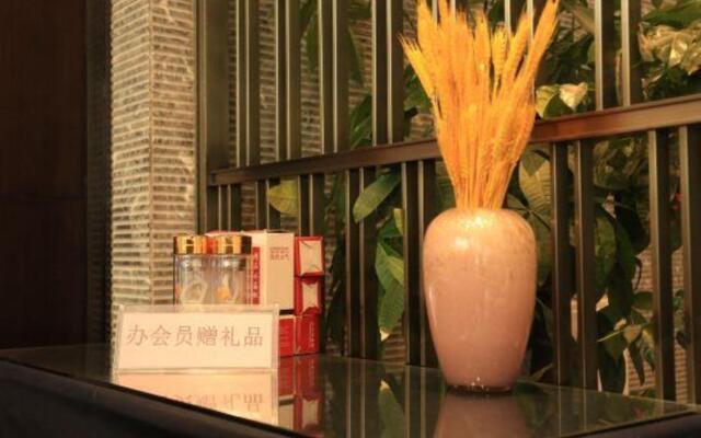 Ruiling Hotel (Kaili Huancheng East Road)