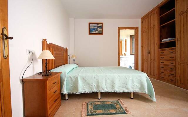 101514 -  House in Carnota