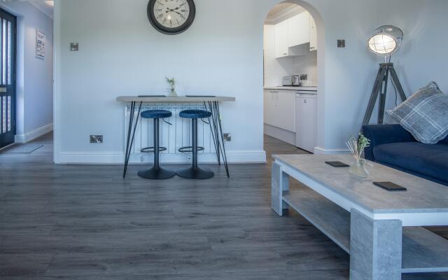 Marina View - 1 Bedroom Apartment - Neyland Marina