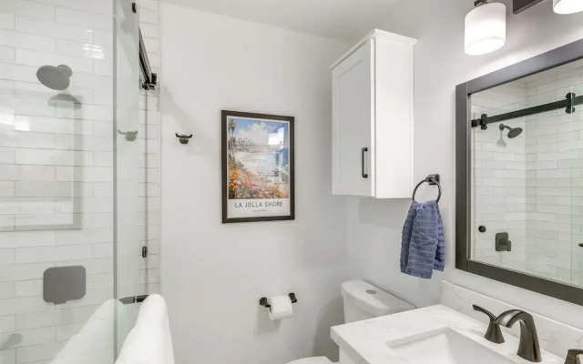 Balconies & Views: Modern Abode in Poway!