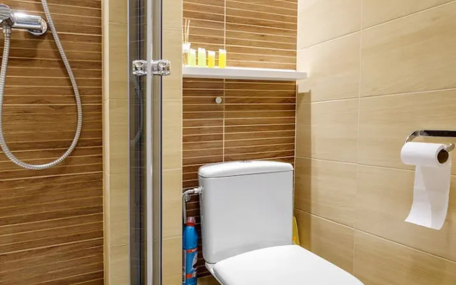 Krucza Central Warsaw Apartment